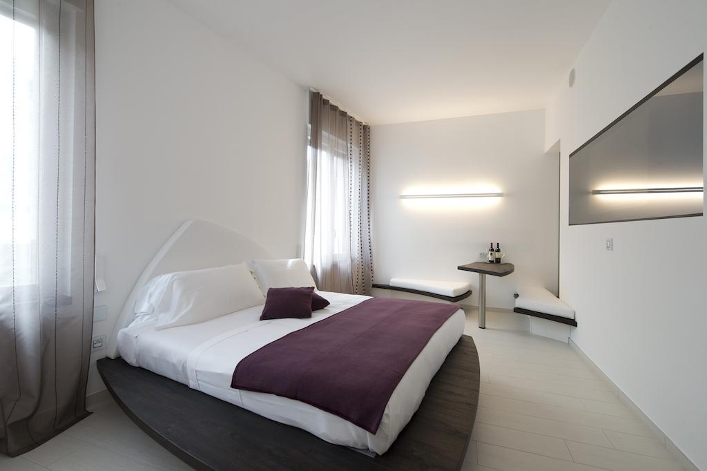 Aparthotel Duomo Мілан Екстер'єр фото